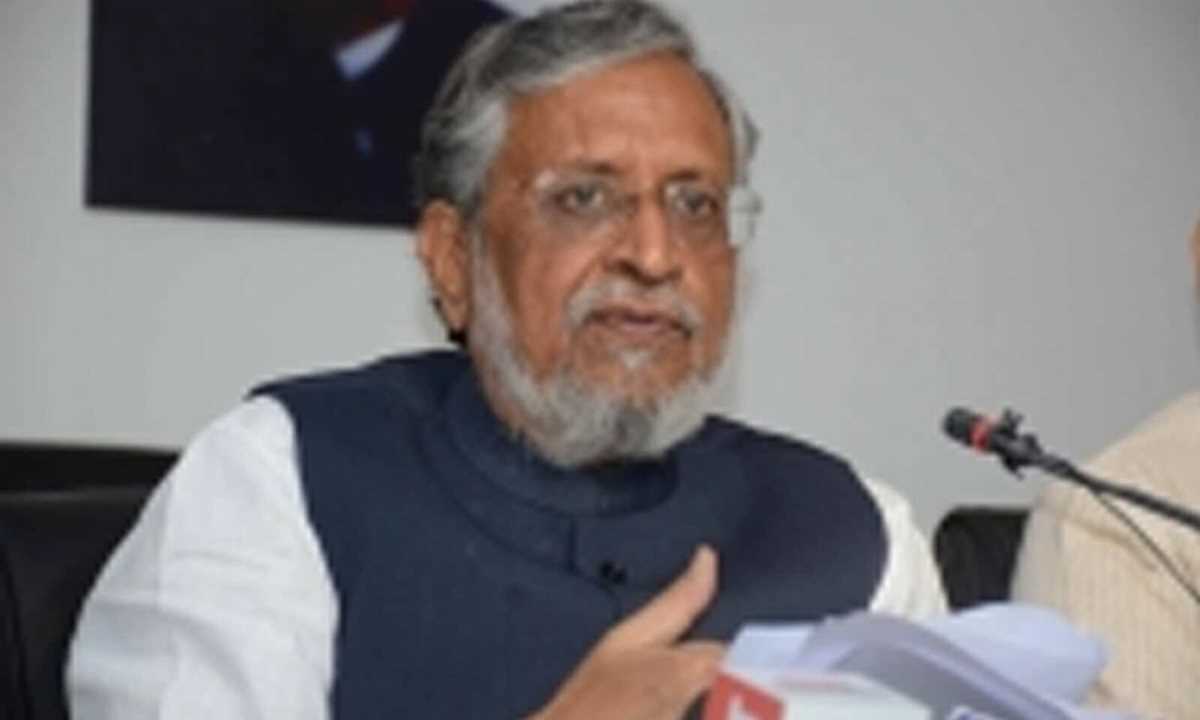 बिहार में 500 पीजी डॉक्टर पोस्टिंग के इंतजार में, 750 छुट्टी पर, मंत्री कर रहे नौका विहार : सुशील मोदी